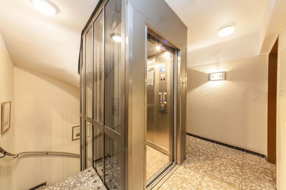 Hotel Flora Duesseldorf Eksteriør billede