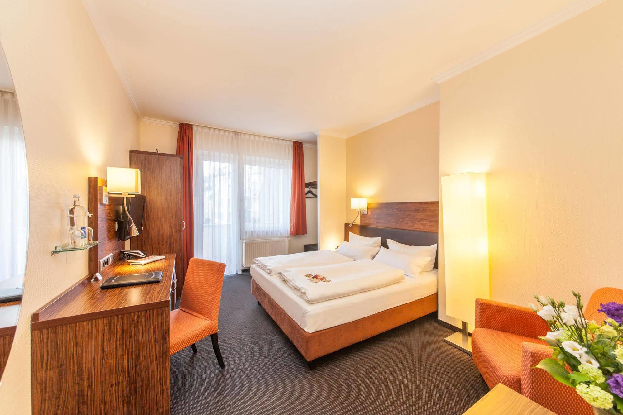 Hotel Flora Duesseldorf Eksteriør billede