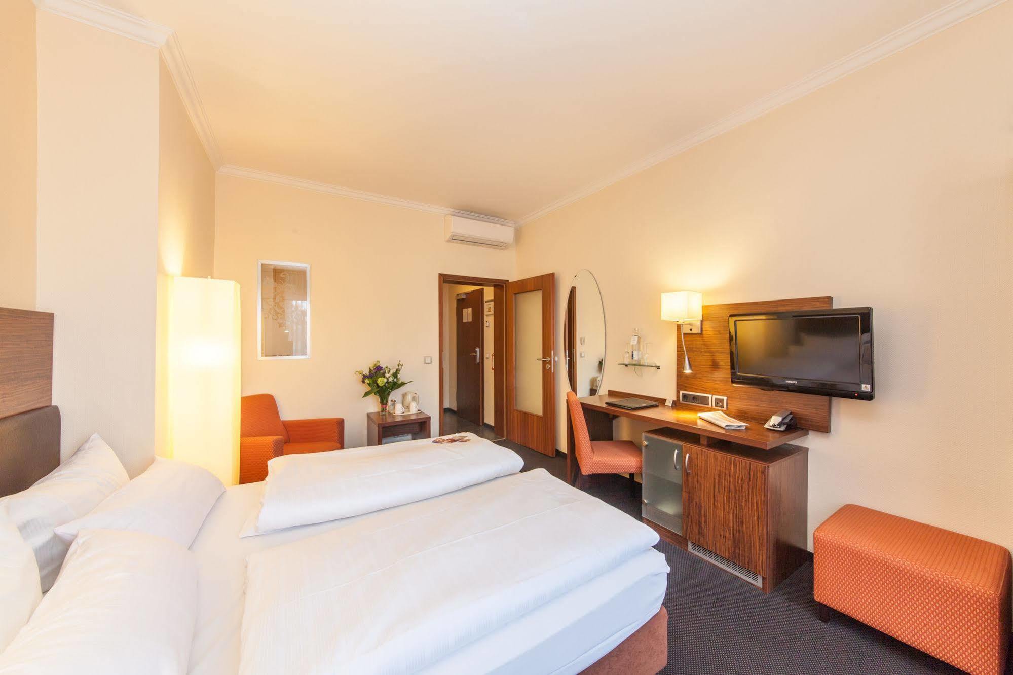 Hotel Flora Duesseldorf Eksteriør billede