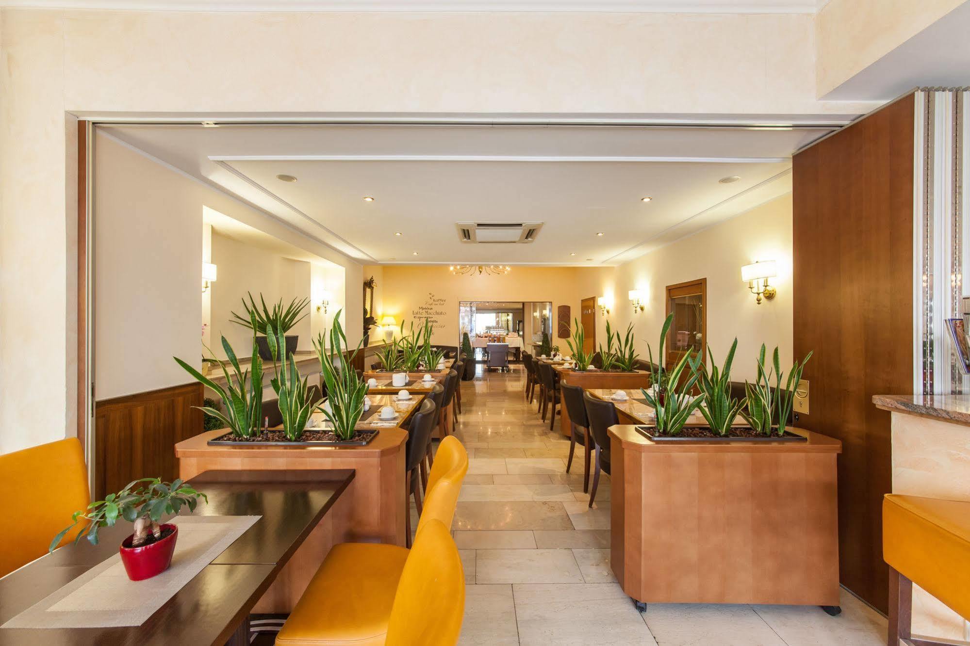 Hotel Flora Duesseldorf Eksteriør billede